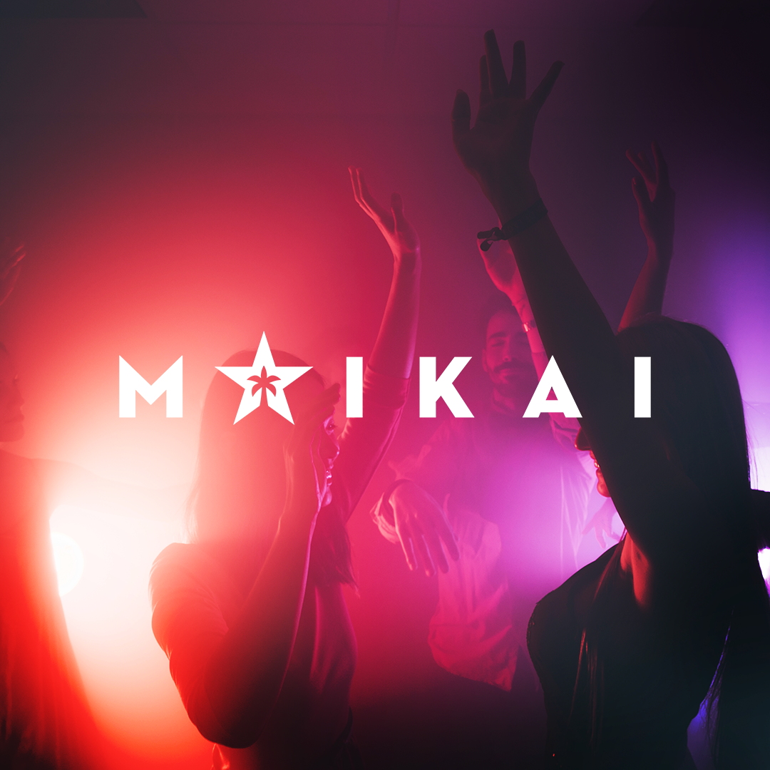 Logotipo e identidade visual da casa de eventos Maikai de Maceió