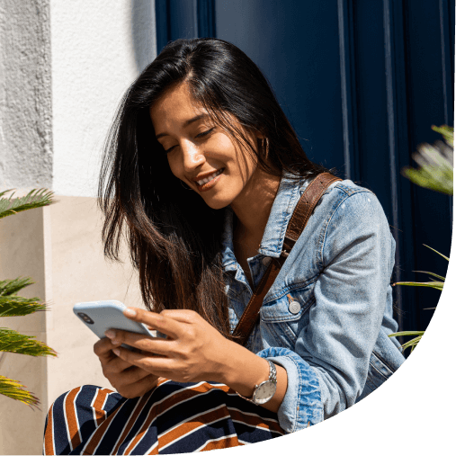 Patient getting in touch with with umeds on her mobile device