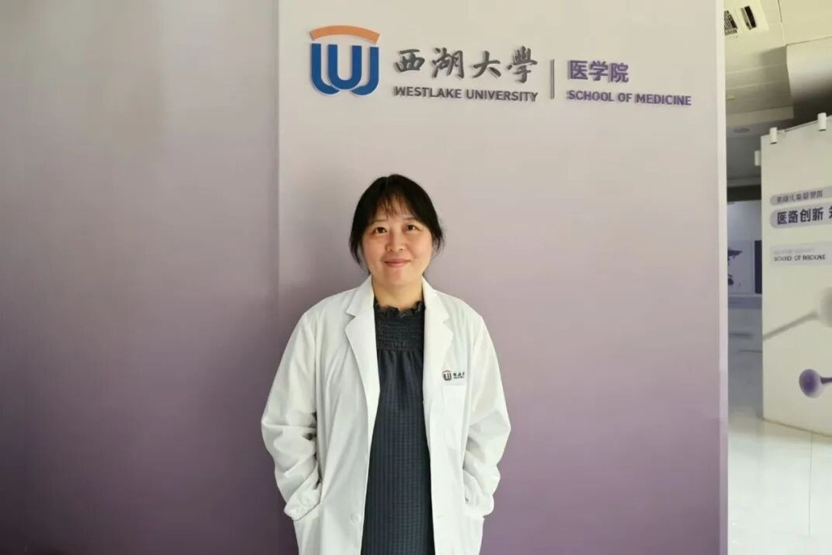 Yang Shen, a Los Angeles endocrinologist, who left her US clinical practice to become the first US-licensed physician on Westlake University's medical school faculty.