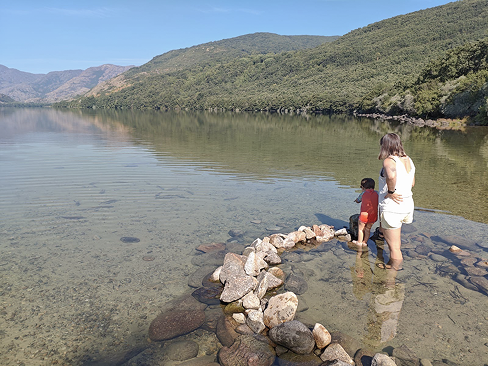 Lago de Sanabria cerca de casa seis