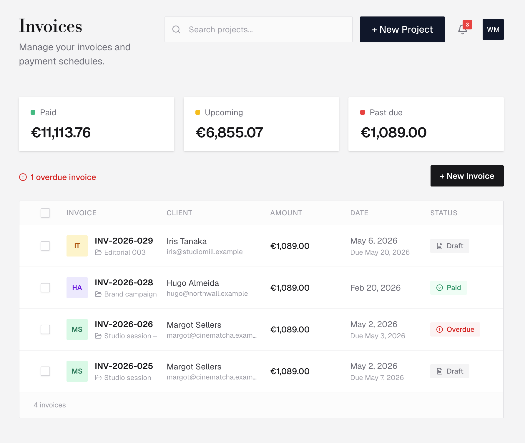 Selects invoices dashboard showing paid, upcoming, and past due payment tracking for photographers