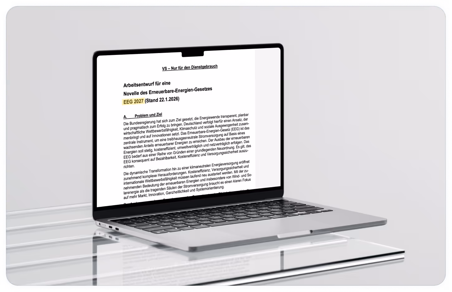 Laptop mit Screen-Ansicht des im Februar 2027 öffentlich gewordenen EEG Gesetzesleak