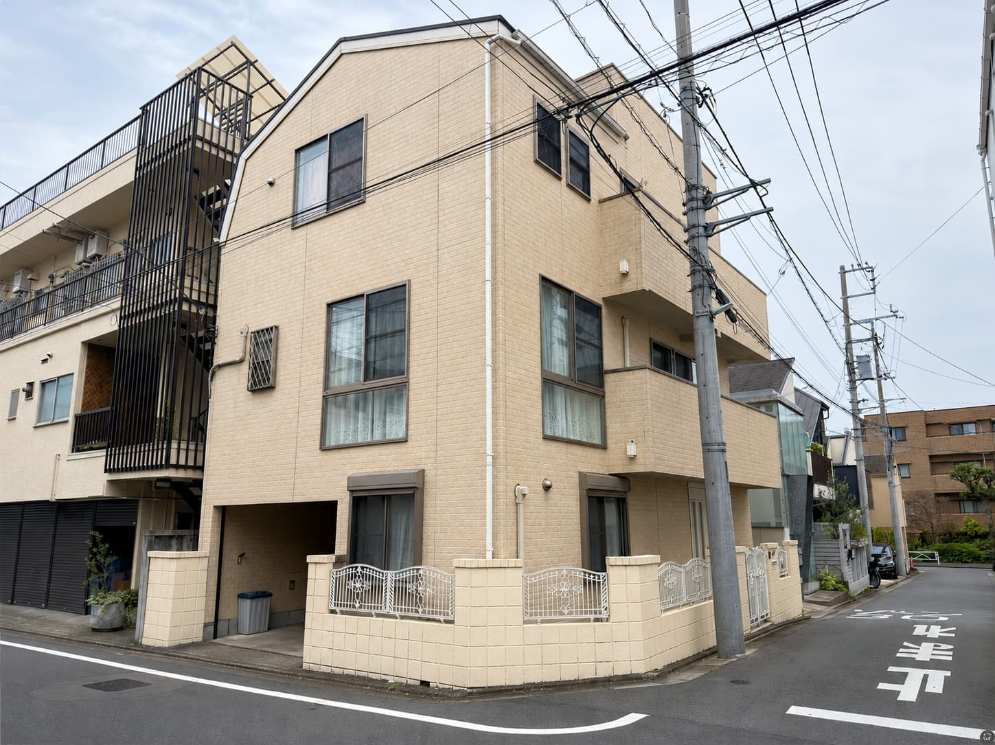 Exterior of the three-storey Nakameguro house in Tokyo, Japan