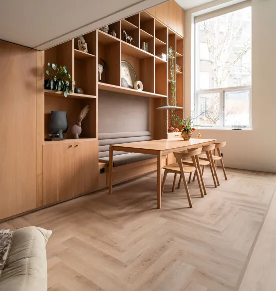 Clermont Visgraat XL 77822 PVC vloer in eetkamer