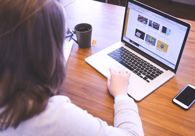 Using-Virtual-Desktops-x1200-768x535