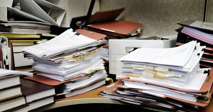 Paper Logs vs Electronic Logs in Manufacturing: Should You Make the Switch?