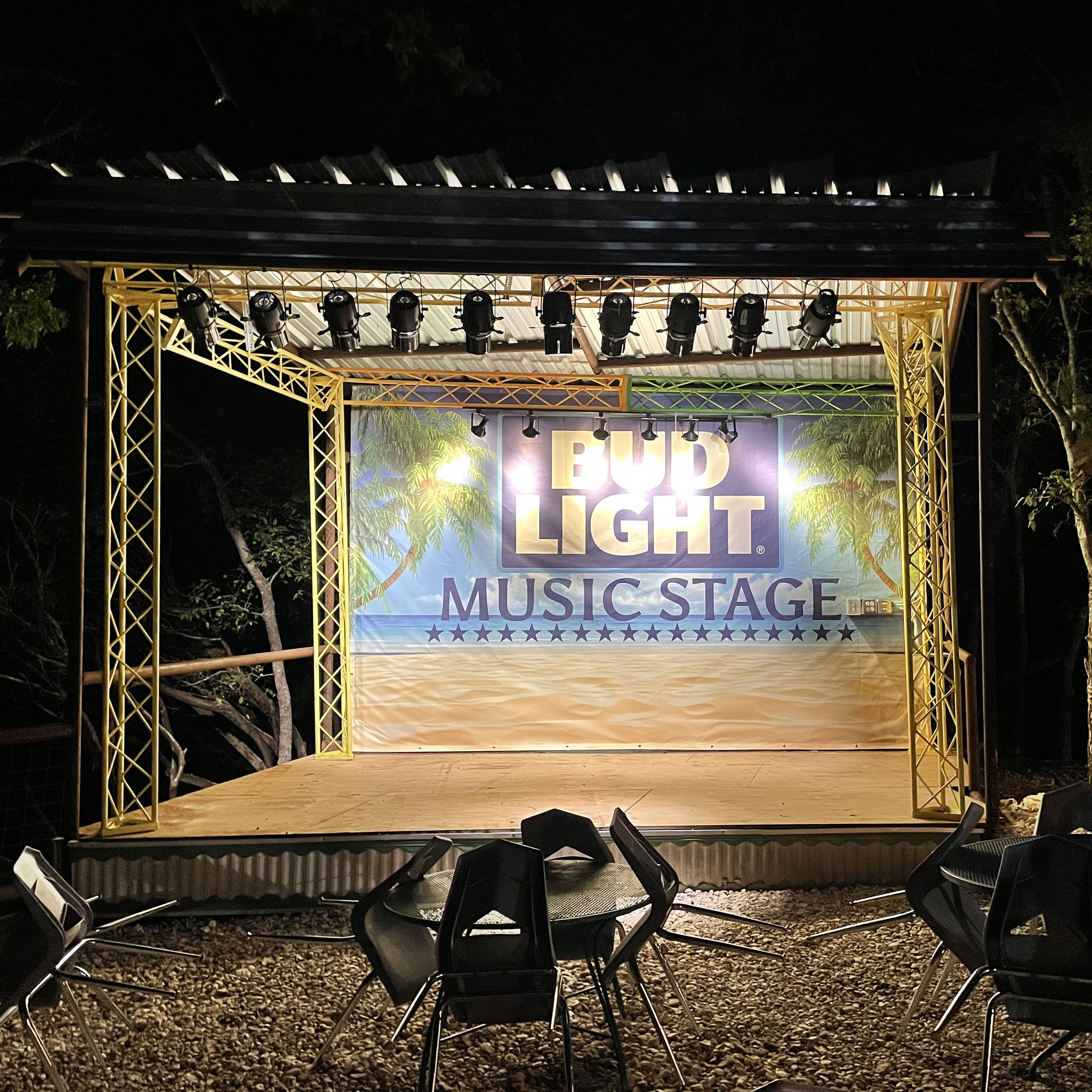 image of common sitting area (for a bed & breakfast)