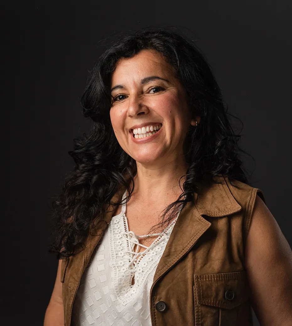 portrait of young woman smiling.