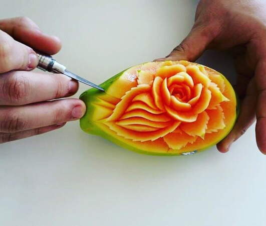 Atelier Sculpture de Fruits, équipes en action pendant l'activité