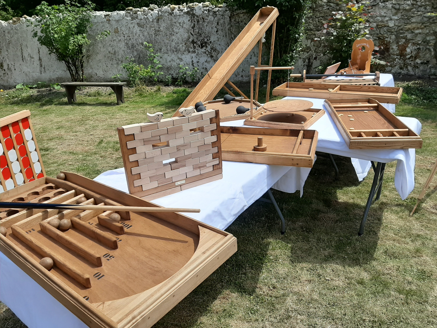 Tournoi de jeux en bois géants
