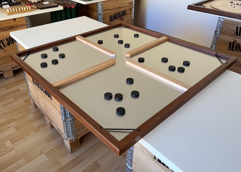Tournoi de jeux en bois géants, matériel et mise en place dans vos locaux