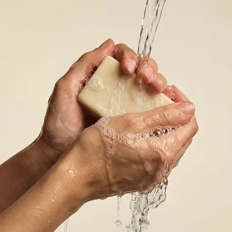 Linfodrenaggio manuale del viso — riduzione del gonfiore e leggerezza dei tessuti nello studio di dermoestetica ARCHIVIA, Perugia