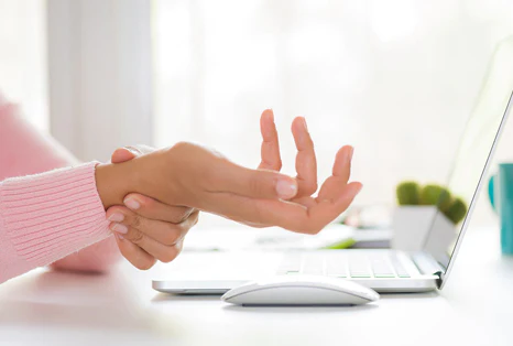 fascia therapy hand benefits