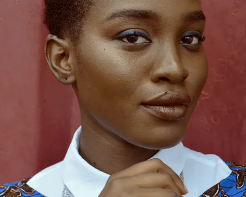 woman employee photo