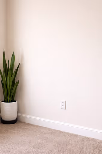 Drywall Repair Complete - providing professional handyman services in Simi Valley.