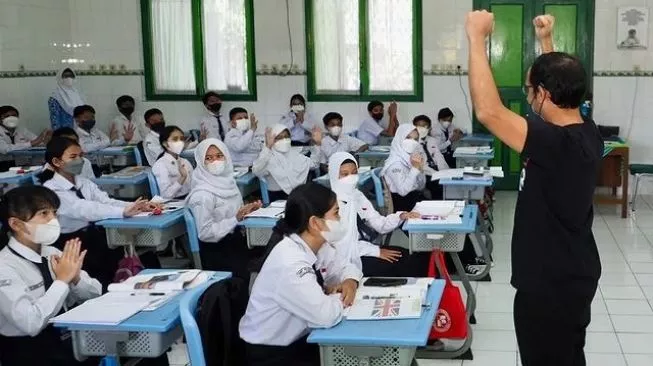 image of ai learning with modern classroom engagement