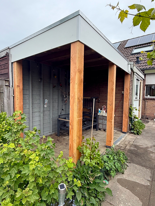 Onderhoudsvrije overkapping na renovatie