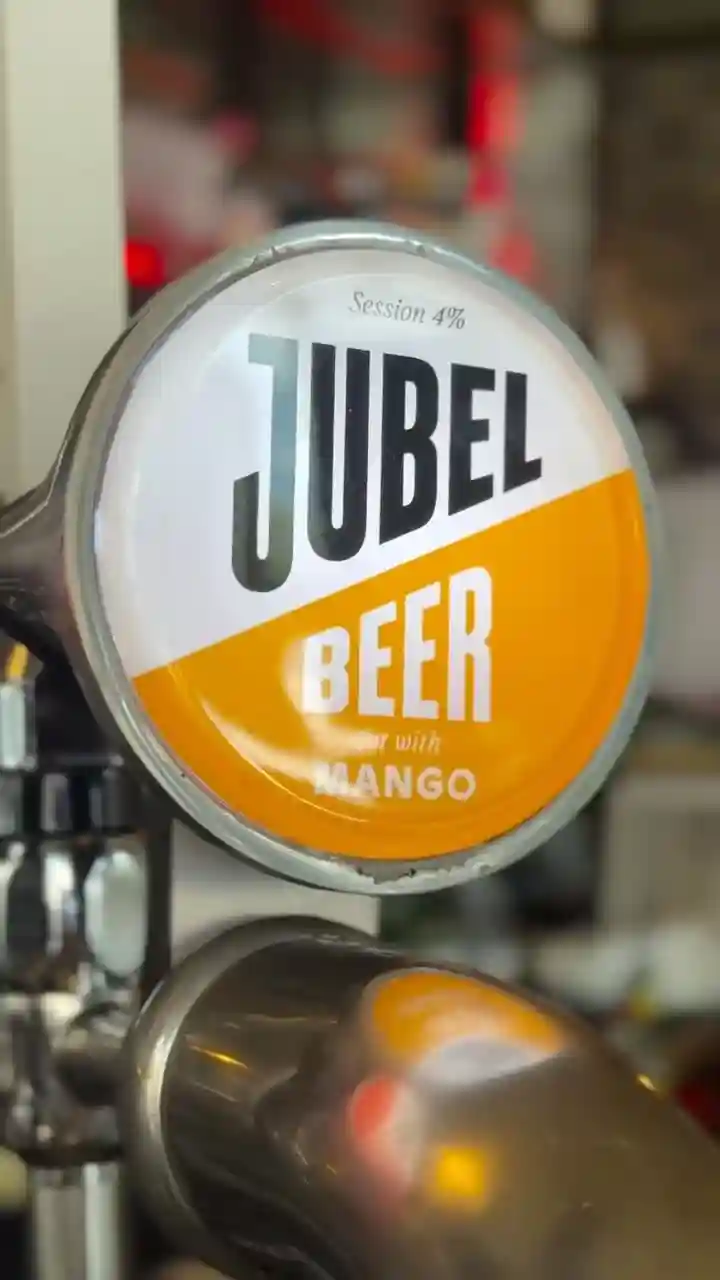 Something tropical just joined the lineup 🥭

JUBEL Peach has been a firm favourite for a while, and now Mango is here to join the party.

Crisp, refreshing and full of tropical mango flavour 🥭

JUBEL Mango now pouring!!