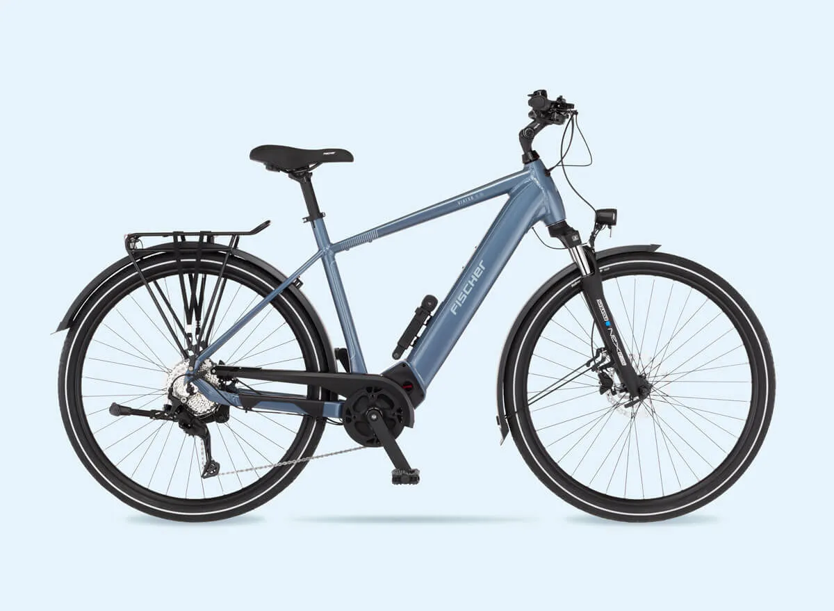 Blaues Fischer Viator-Elektrofahrrad mit hohem Einstieg (Diamant-Rahmen) von rechts