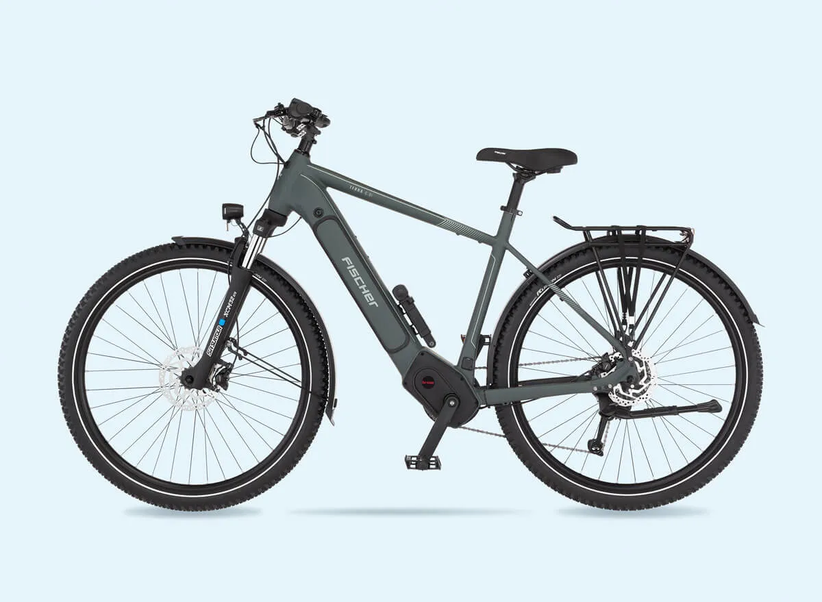 Blaues Fischer Terra-Elektrofahrrad mit hohem Einstieg (Diamant-Rahmen) von links