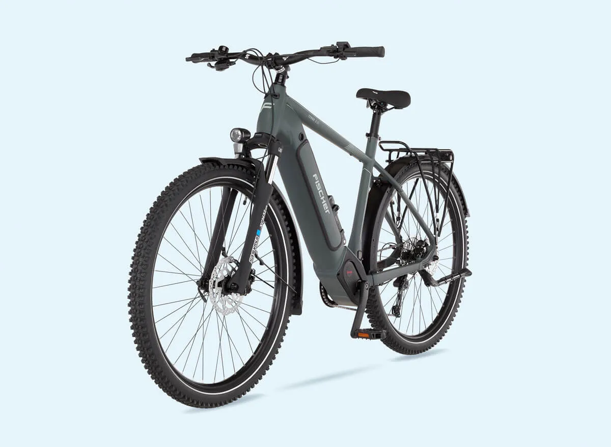 Blaues Fischer Terra-Elektrofahrrad mit hohem Einstieg (Diamant-Rahmen) von schräg links
