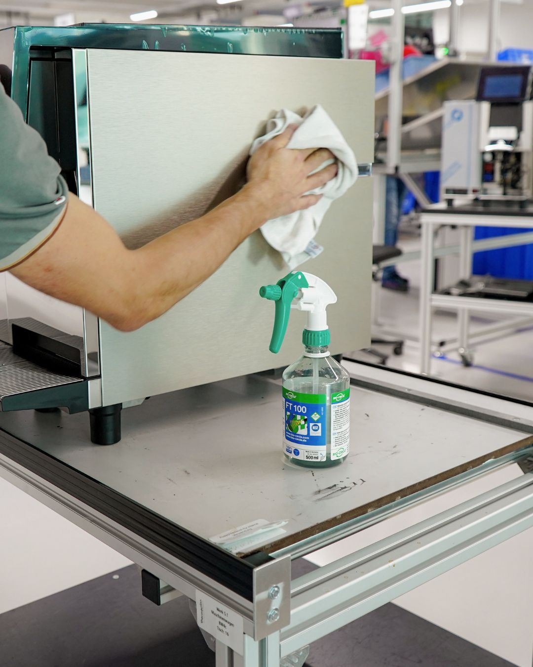 Teilereinigung bei Kunden Thermoplan - Testimonial