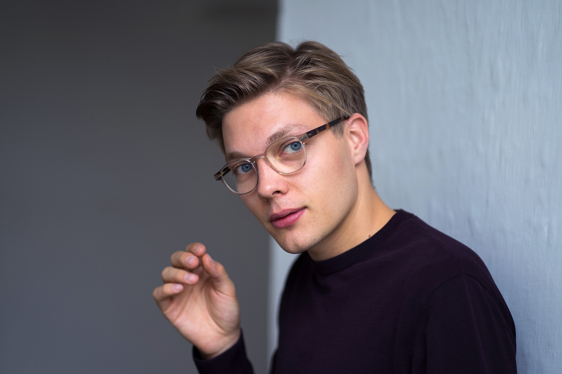 Der Countertenor Alois Mühlbacher studierte Schauspiel in Linz und Sologesang in Wien, zurzeit setzt er sein Masterstudium in London bei Michael Chance fort. Foto: Alexander Eder