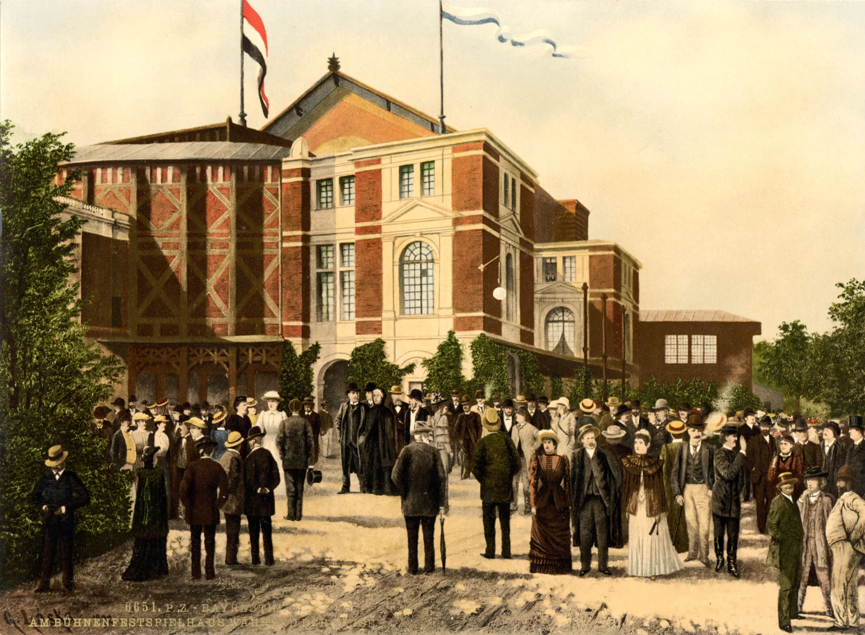 Festspielbesucher im Sommer 1895. Foto: …trialsanderrors, CC BY 2.0