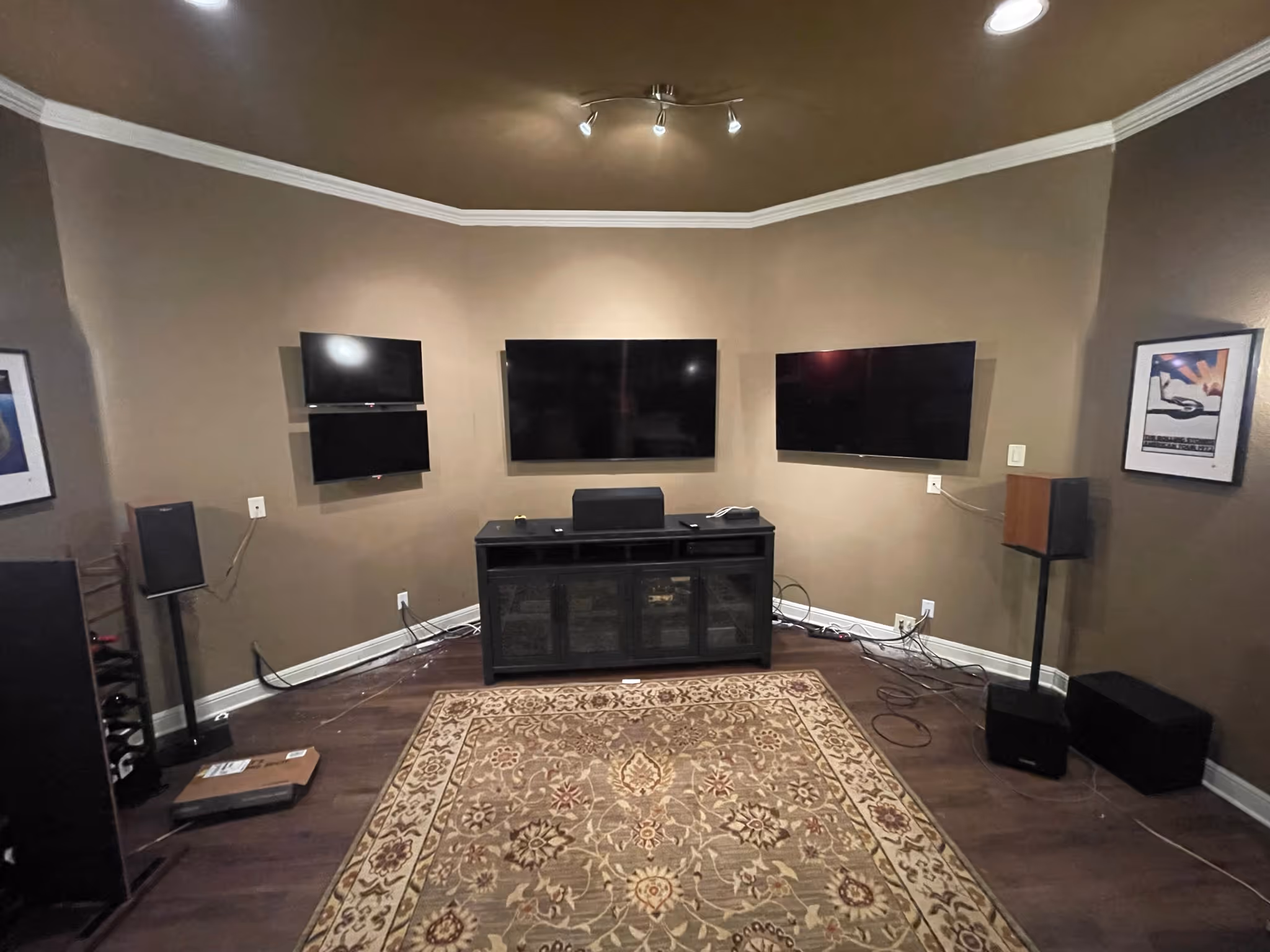Professional TV mounting service by A‑Breasy in Dallas, installed with clean lines and secure, cable‑free results