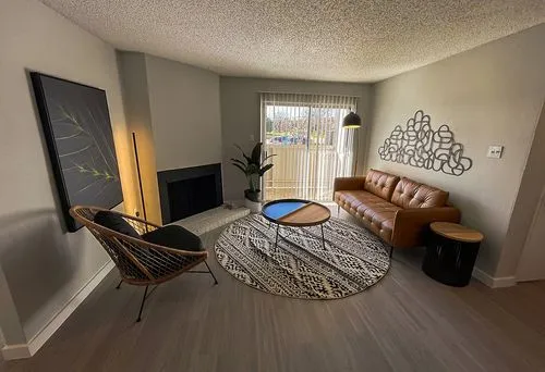 Air Bnb Setups & Staging