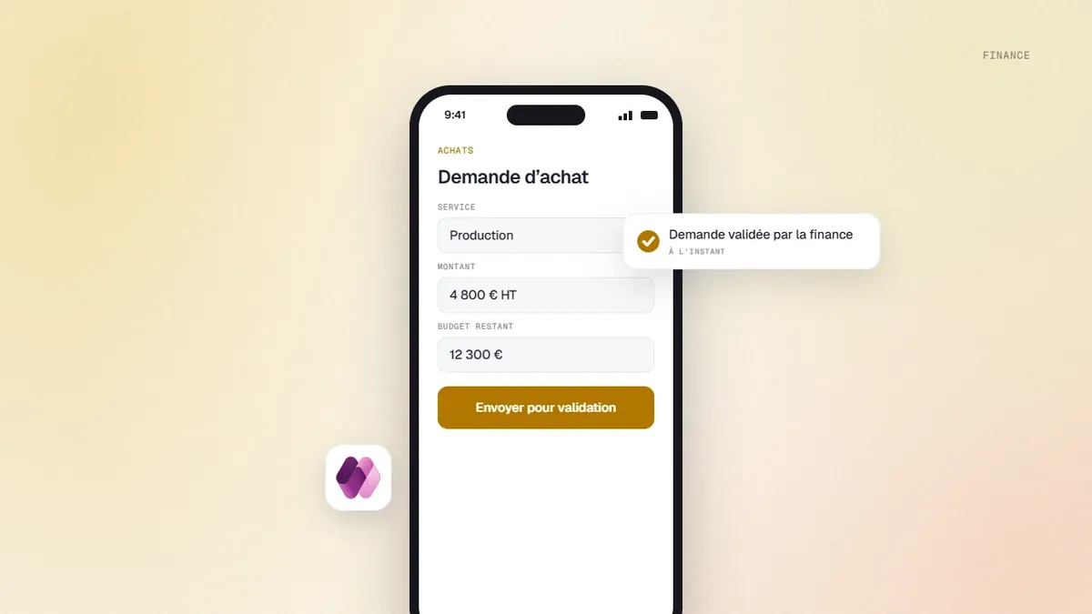 Écran mobile Power Apps de demande d’achat avec montant et budget restant, validée par la direction financière