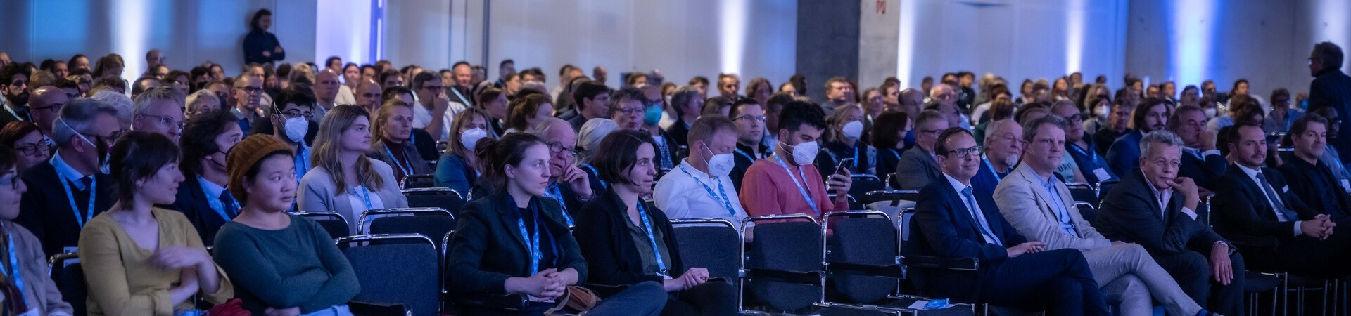 Audience in a plenary hall at the DGN Kongress, the congress of the German Neurological Society