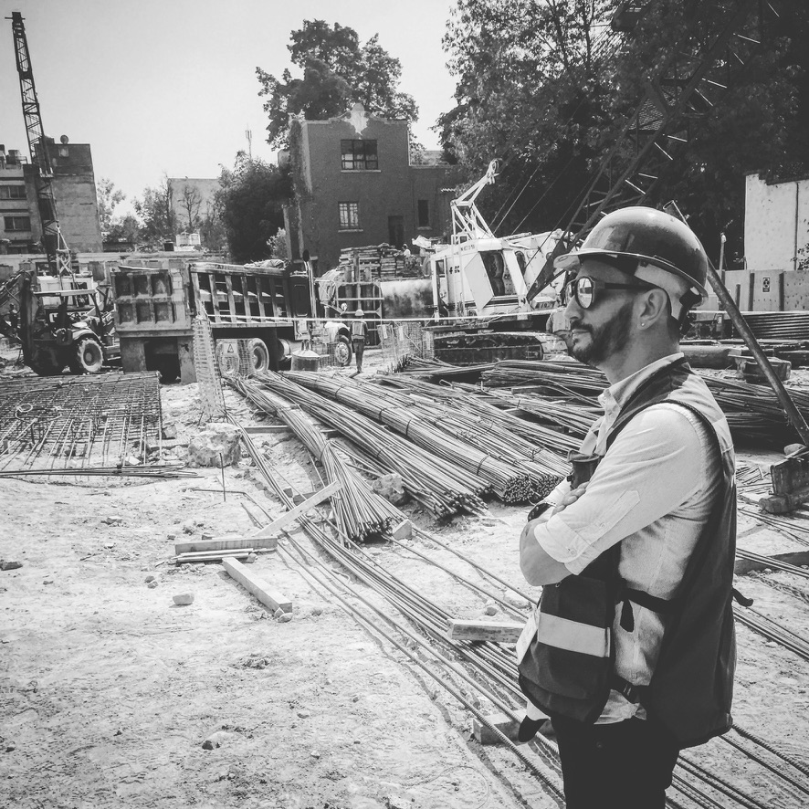 Álvaro Becker on a Mexico City construction site