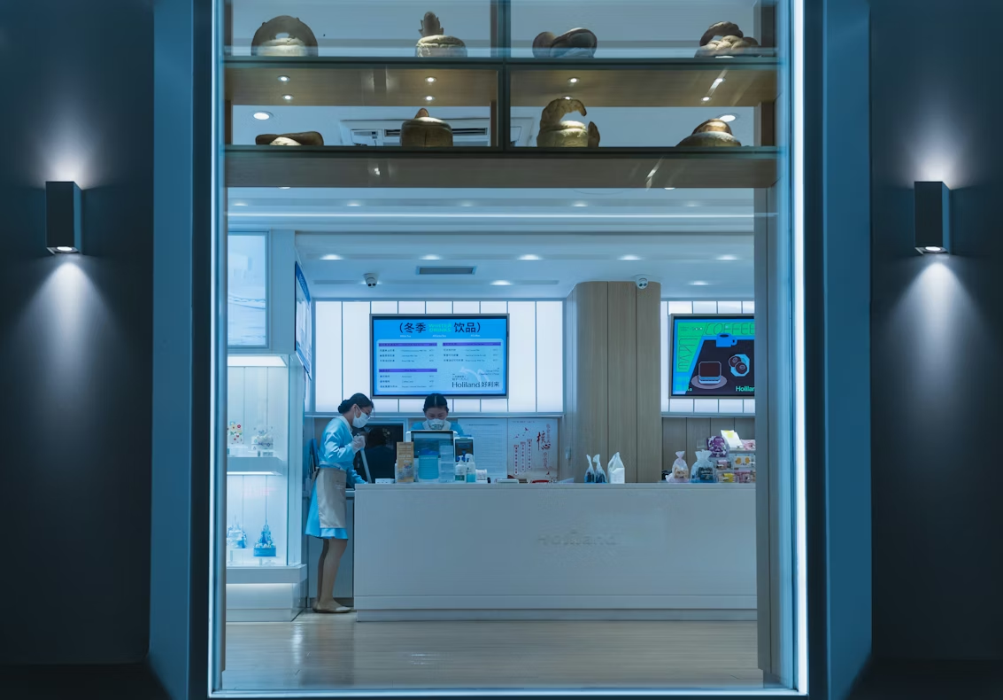 Modern hospital entrance, representing Barritus Capital’s focus on investing in institutional-quality healthcare platforms and providers.
