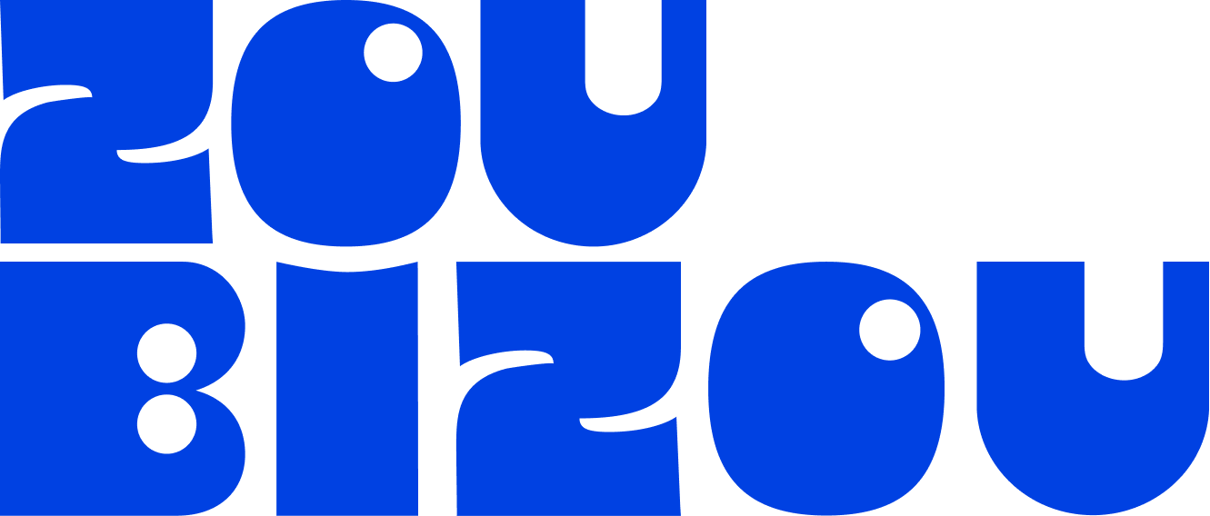 Logo avec le texte stylisé "Zou Bizou" en lettres bleues arrondies.