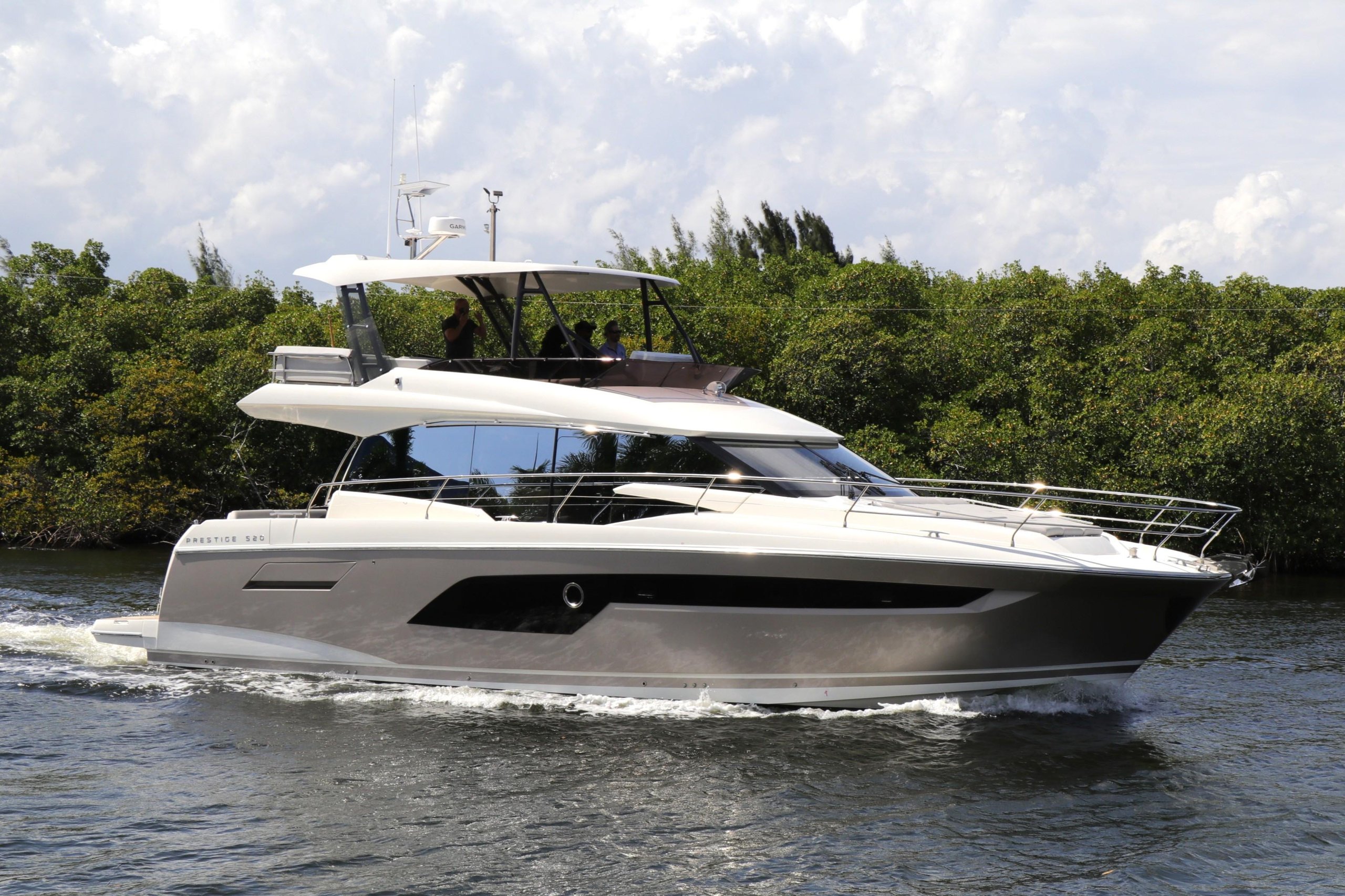 SEVEN Prestige 52 yacht engineering and design detail