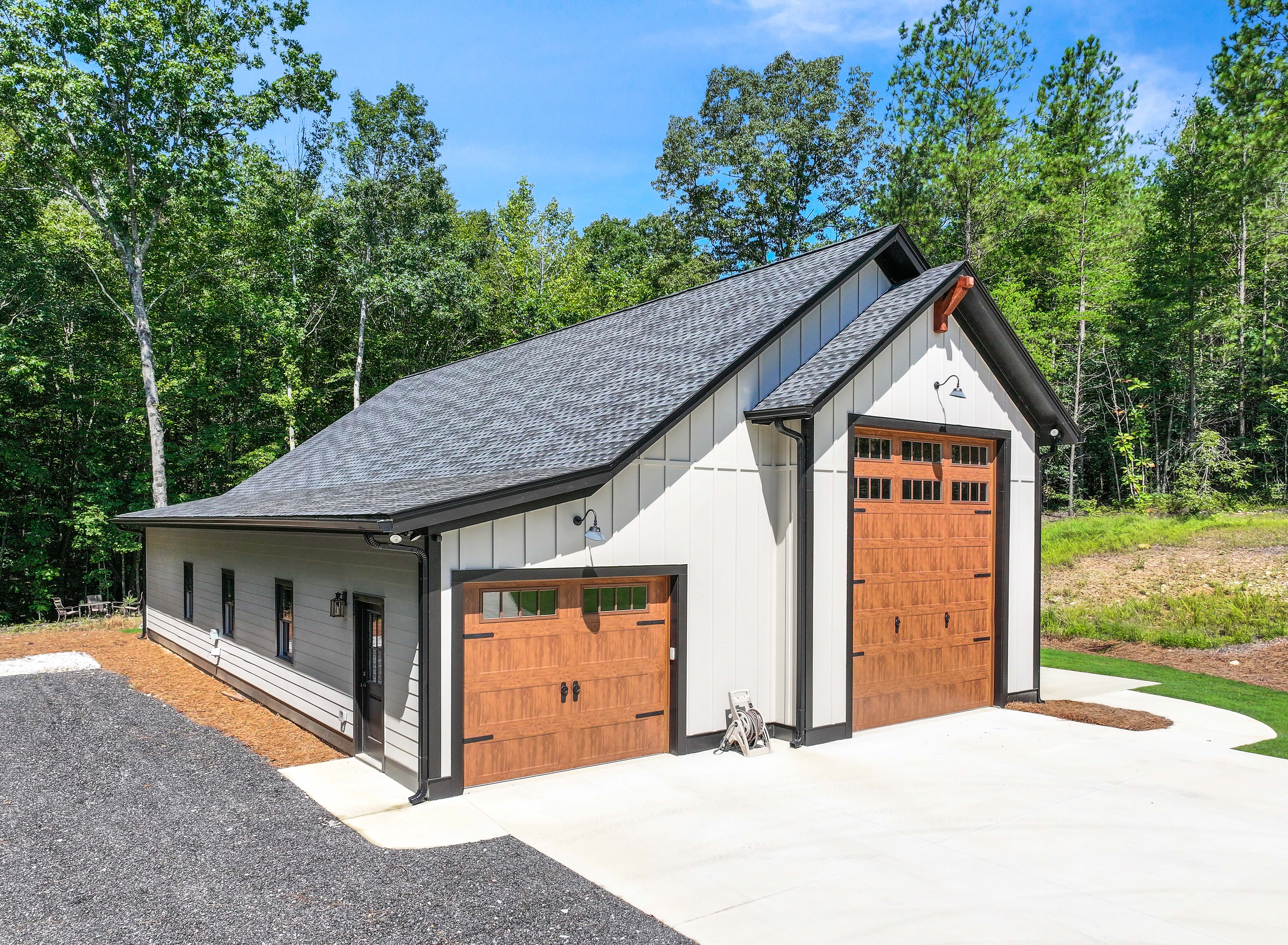 3,000-square-foot custom shop with garage and RV bays by PCH Construction