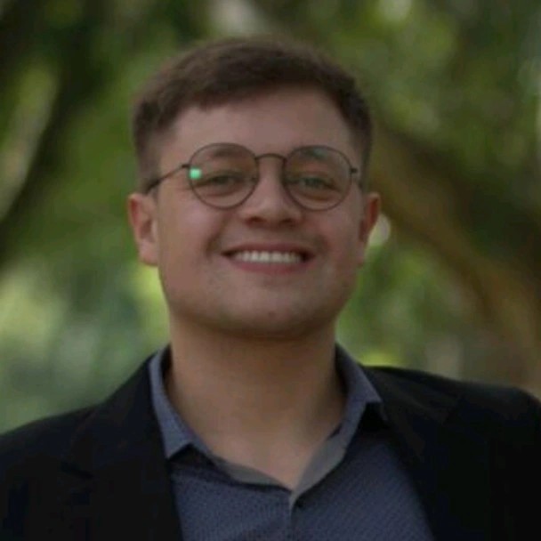 [headshot] image of satisfied customer (for a nonprofit & charity)