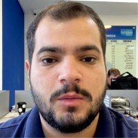 <subject>[headshot] image of a customer (for a mobility and transportation)</subject>