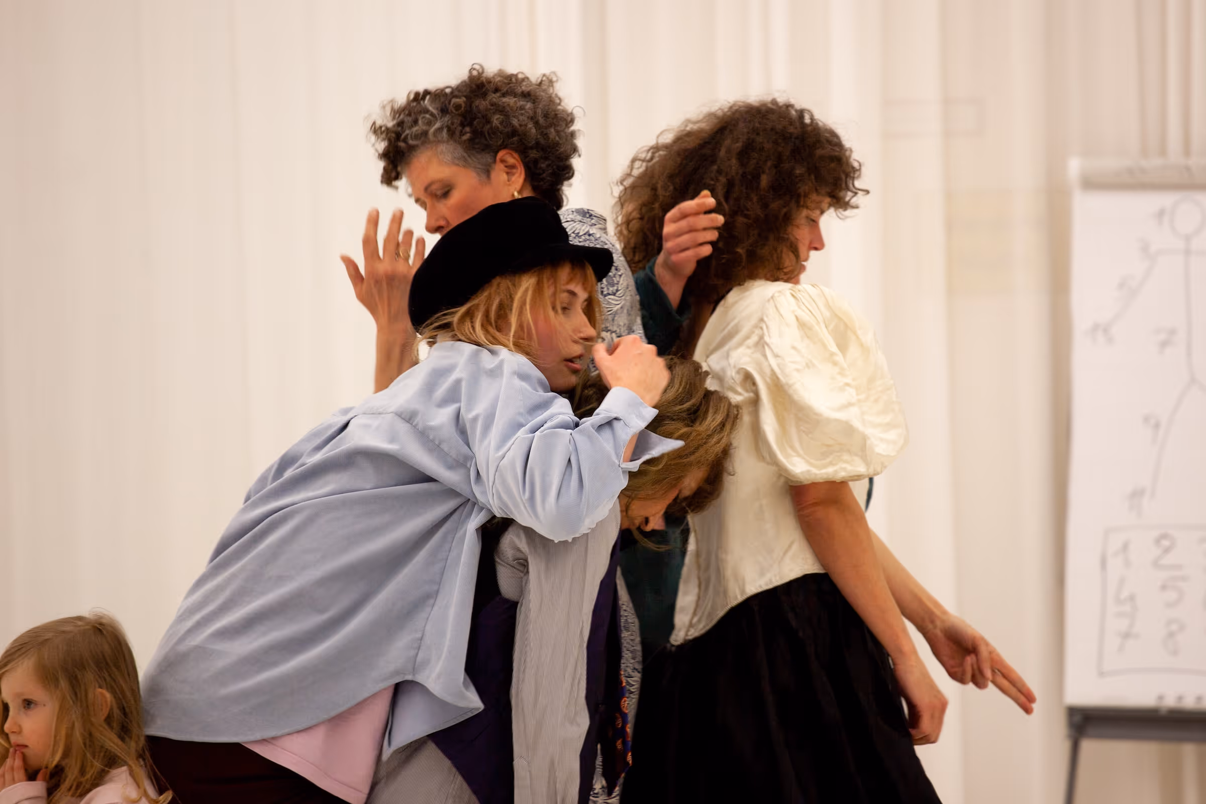 3 Tänzerinnen improvisieren