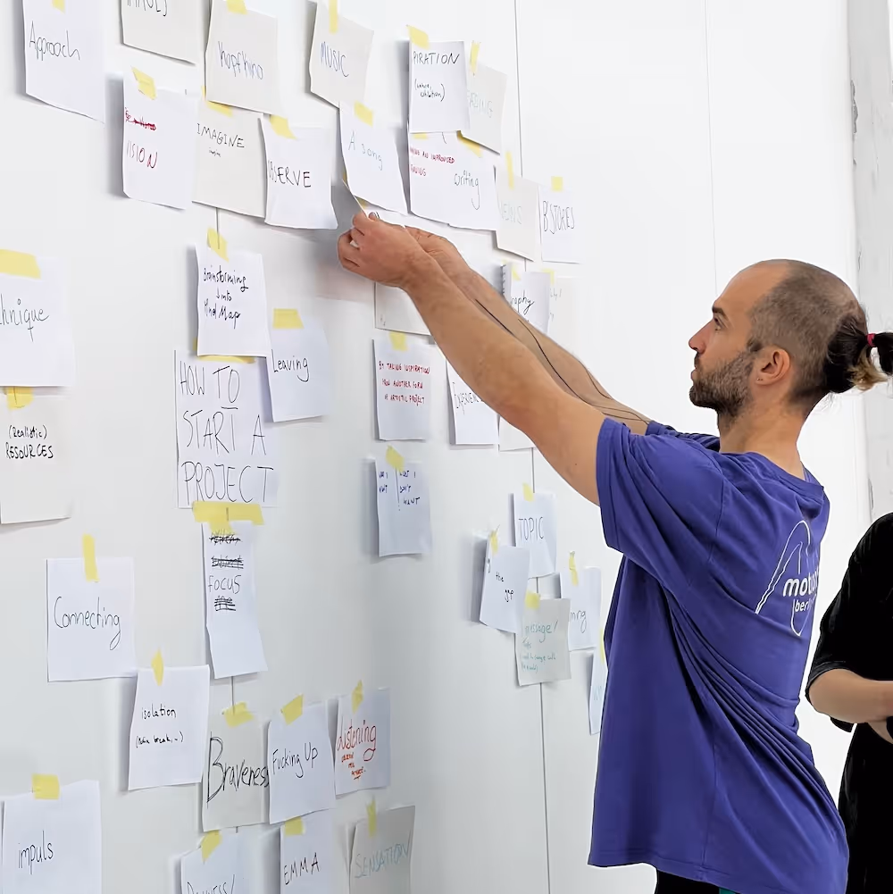 Schauspieler bei einem Workshop für Produktion & Management bei Seneca Intensiv