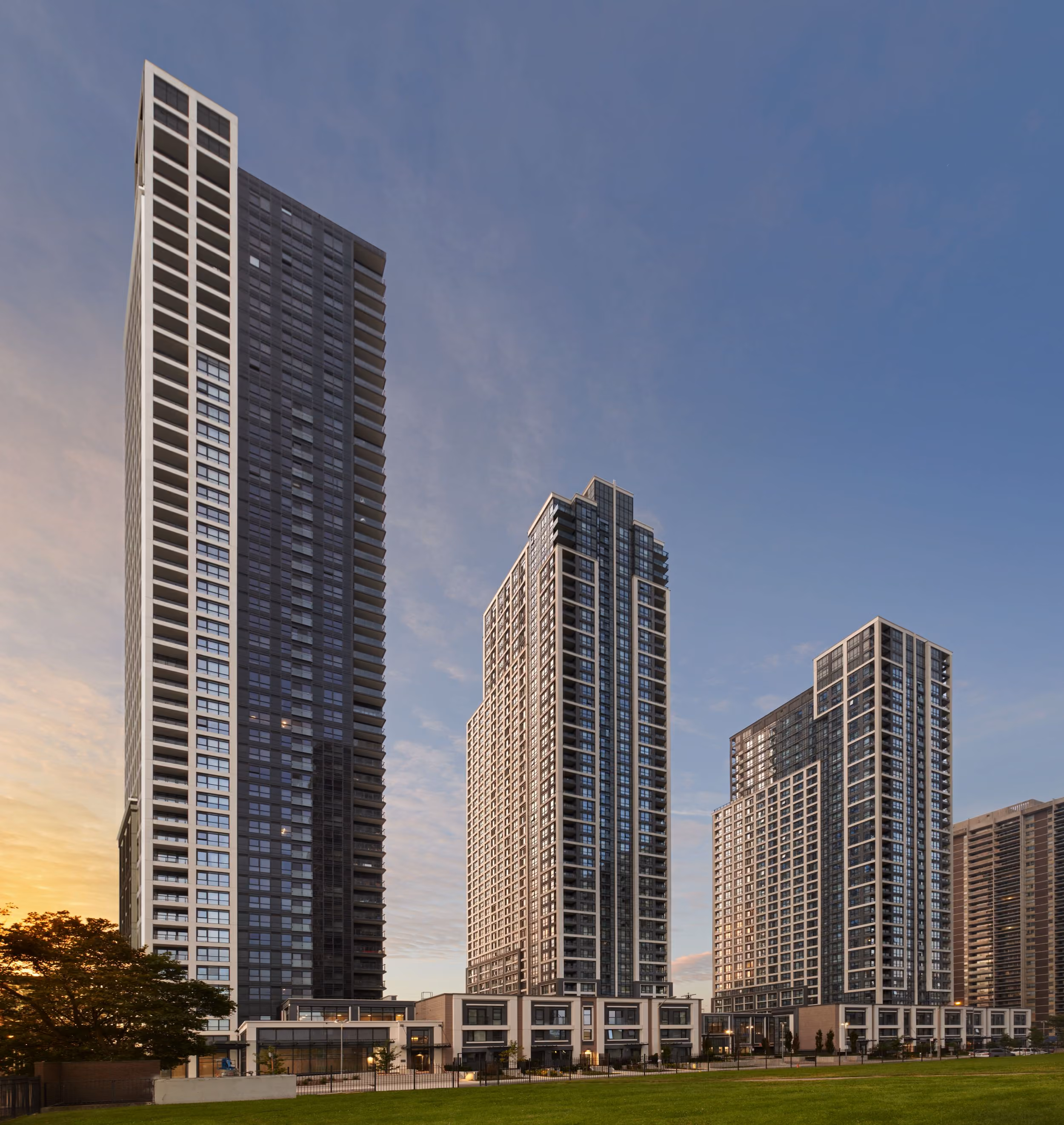 Bloor Promenade 3 Ext-02a
