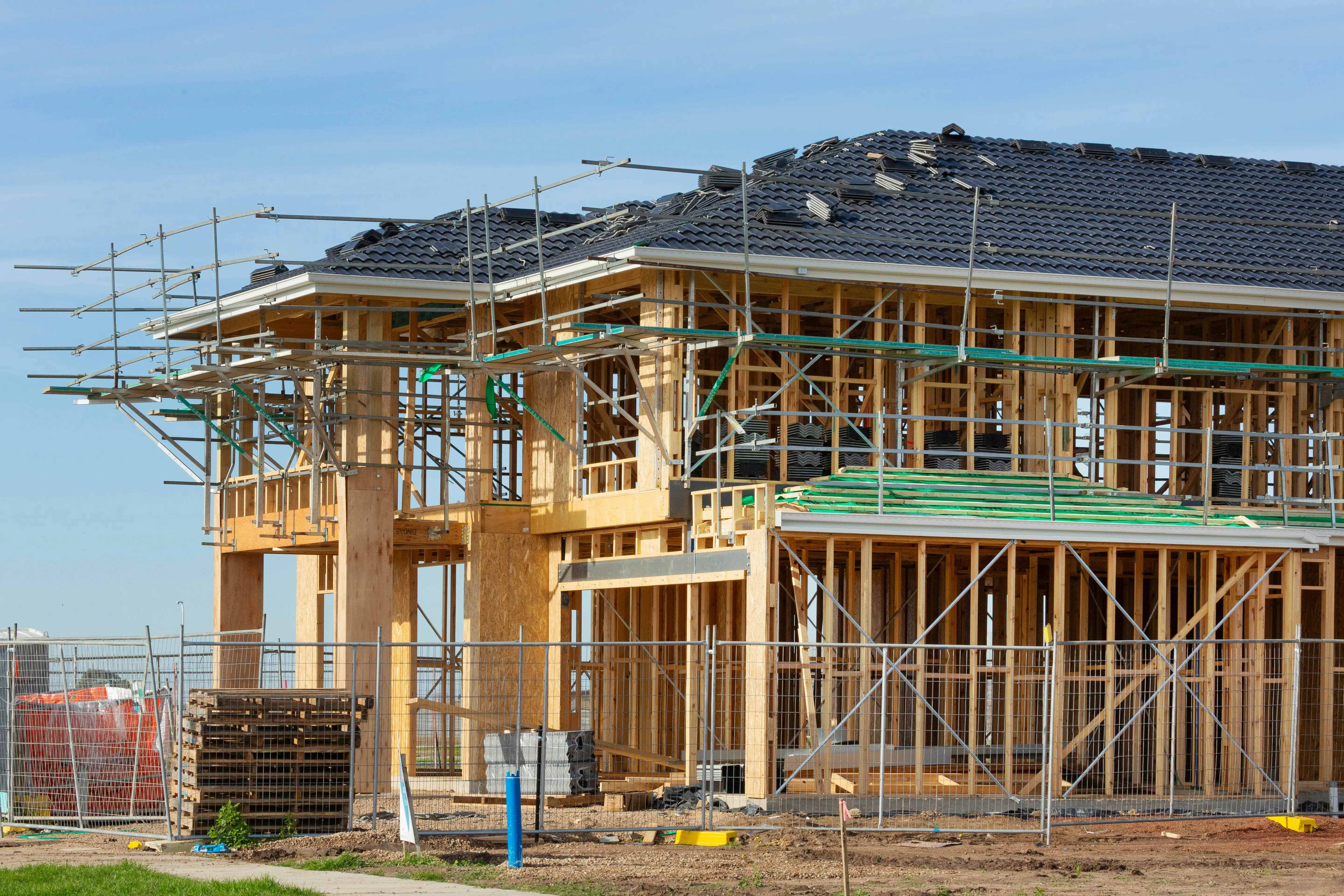 The Builder's Dilemma: Too Busy to Find Work, Too Quiet When You Don't 
