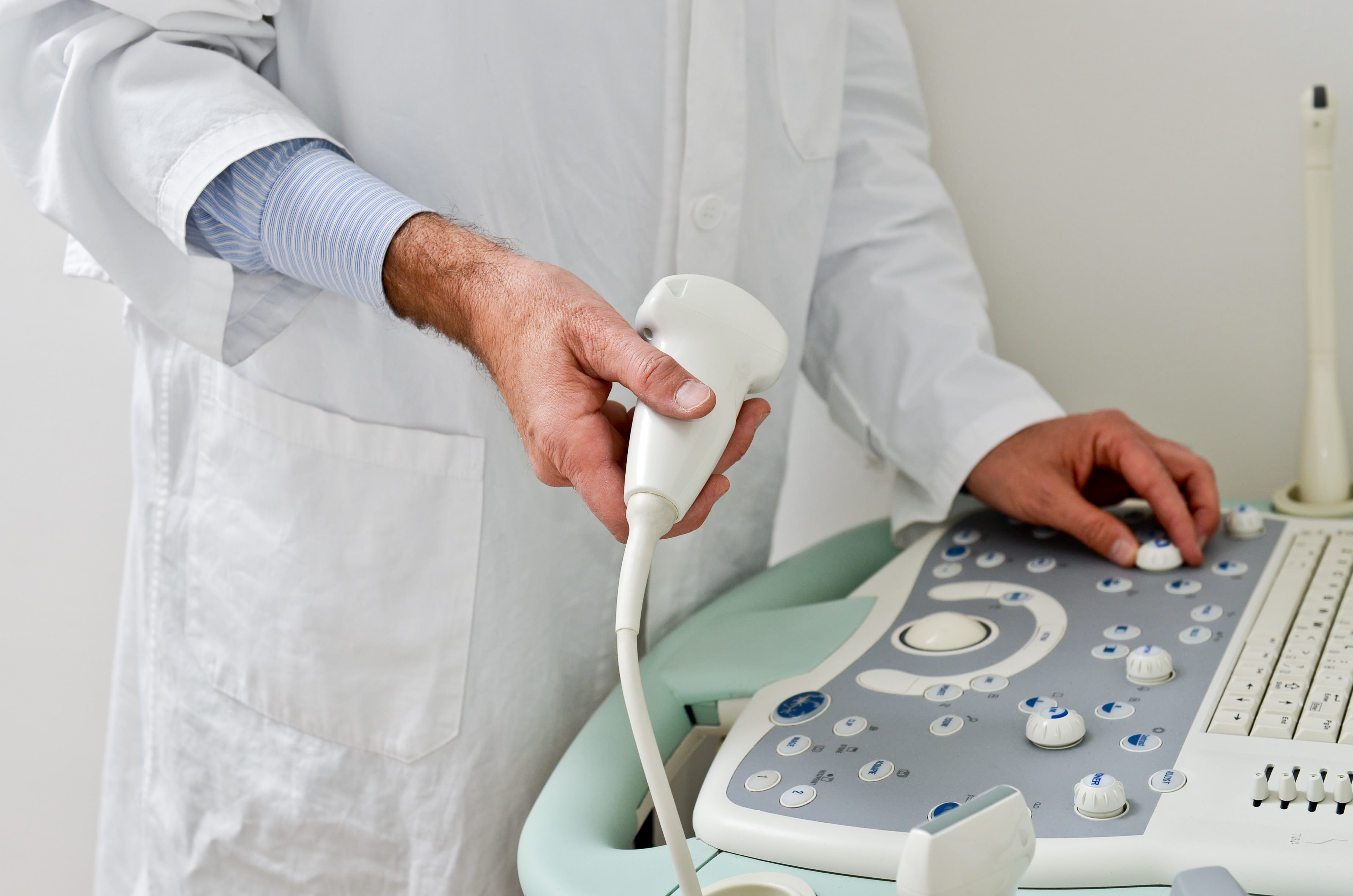 UV-C Disinfection for Gynecological Instruments
