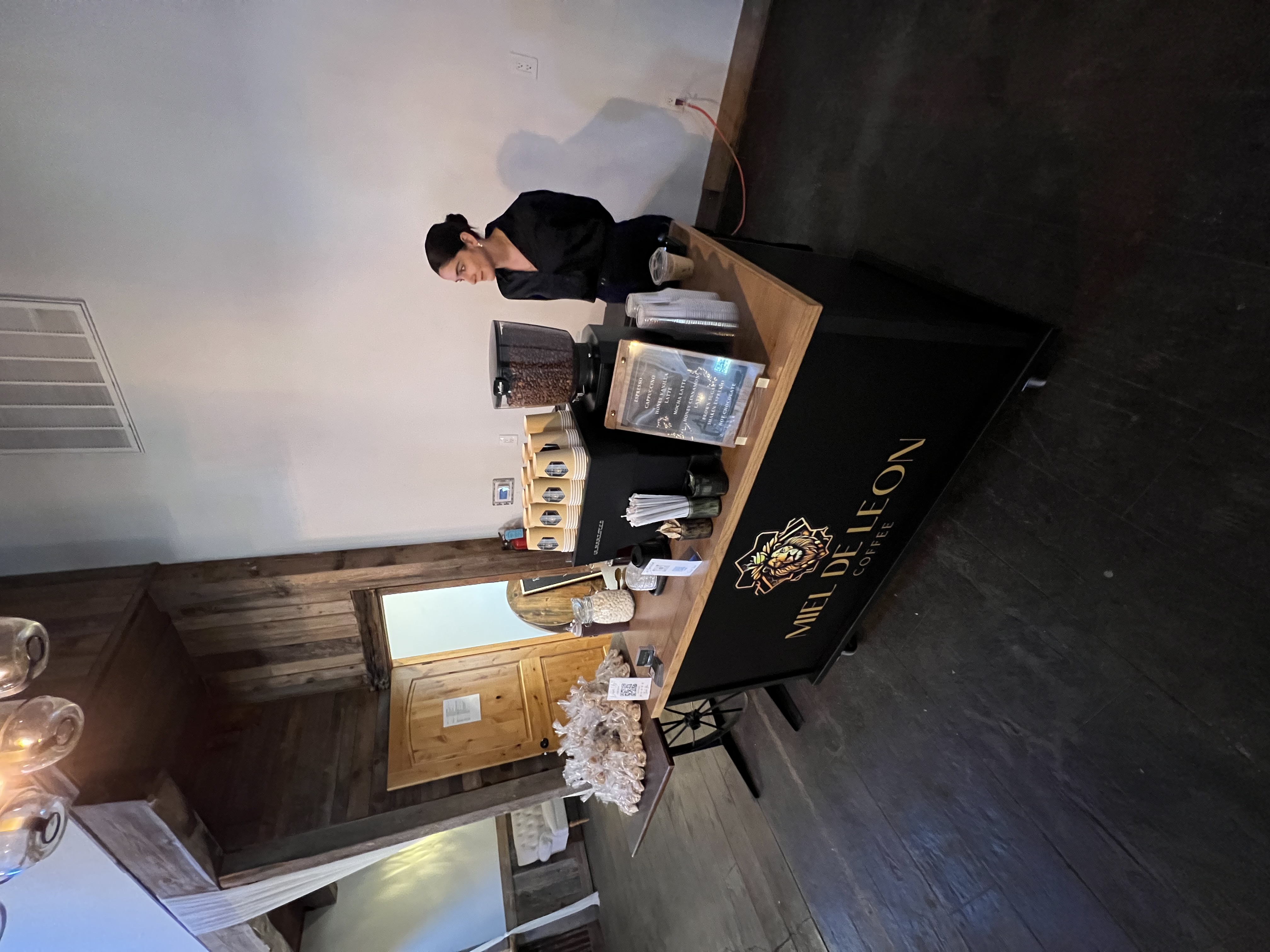 Wedding cocktail hour espresso bar San Antonio TX — Miel De Leon Coffee