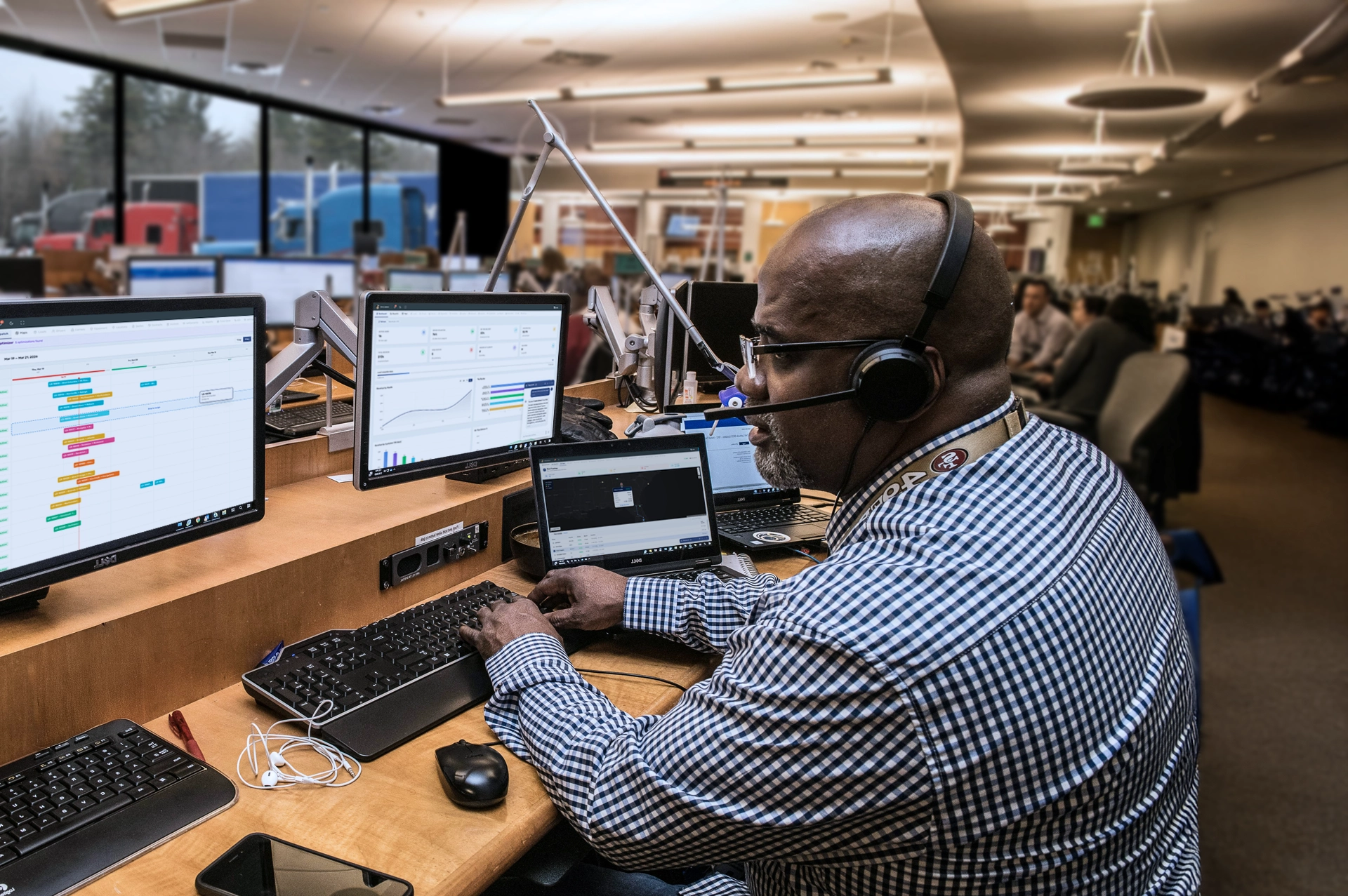 dispatcher using tms software