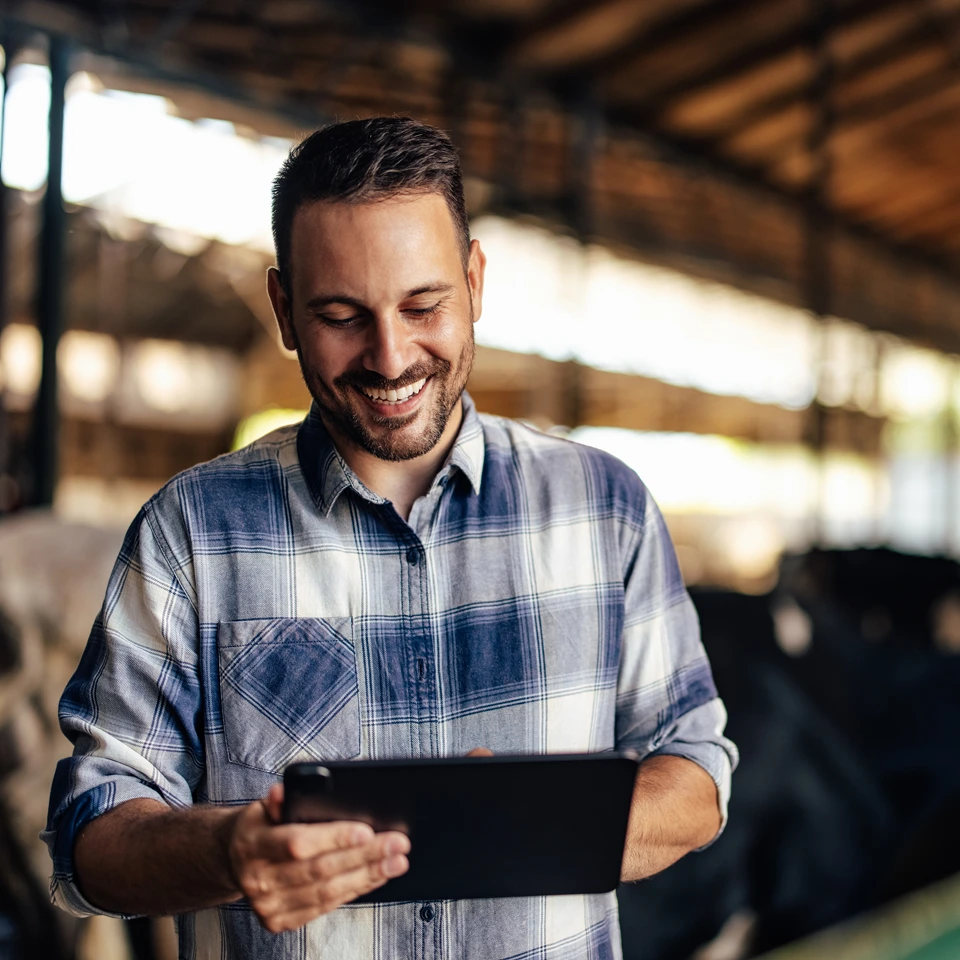 Livestock Supply Chain - Farmer tracking animals