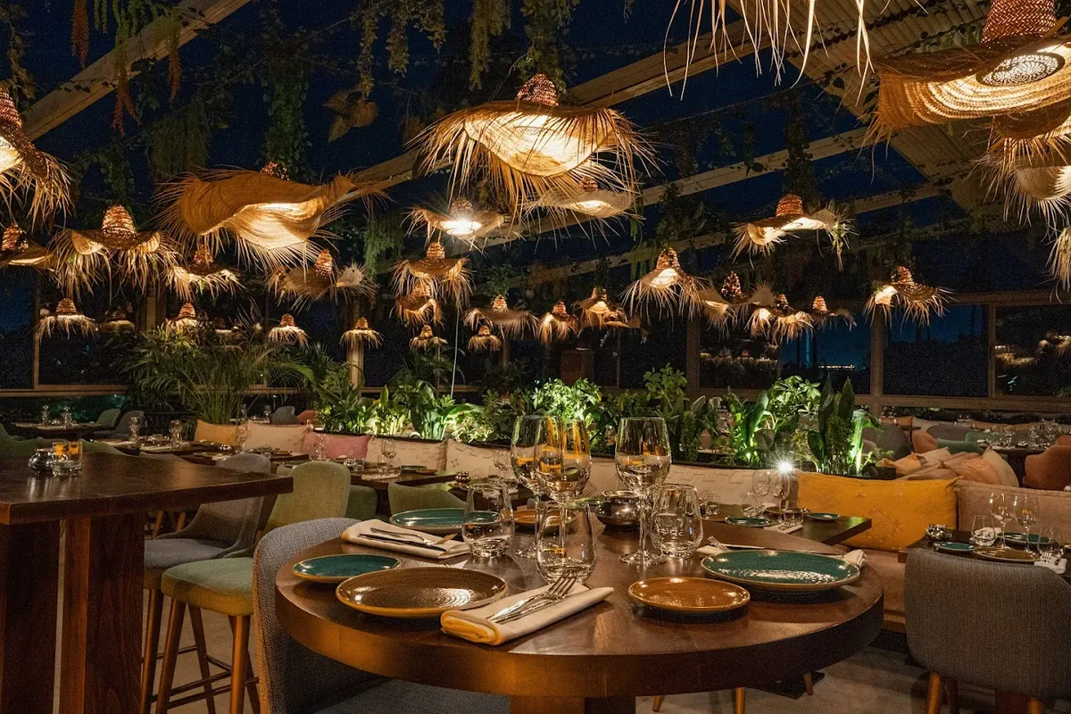 Safran by Kôya, Marrakech — Mediterranean dinner show