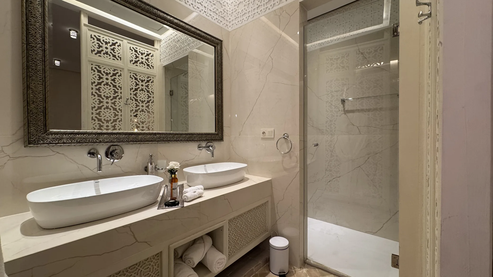 Marble bathroom at Kasbah Moon
