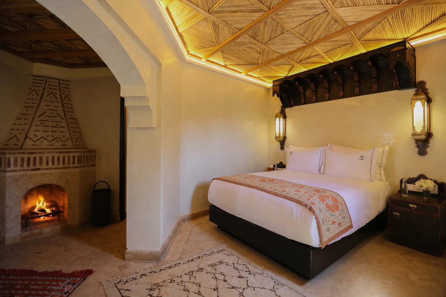 Suite with handmade Berber ceiling at Riad Dar Saeed